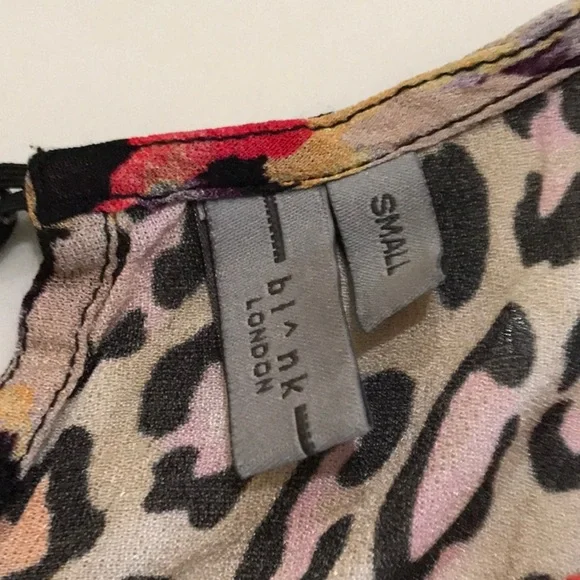 Animal print blouse small - Picture 3 of 8